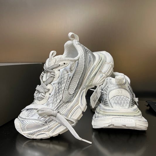 Balenciaga 3XL White - HYPER LIST