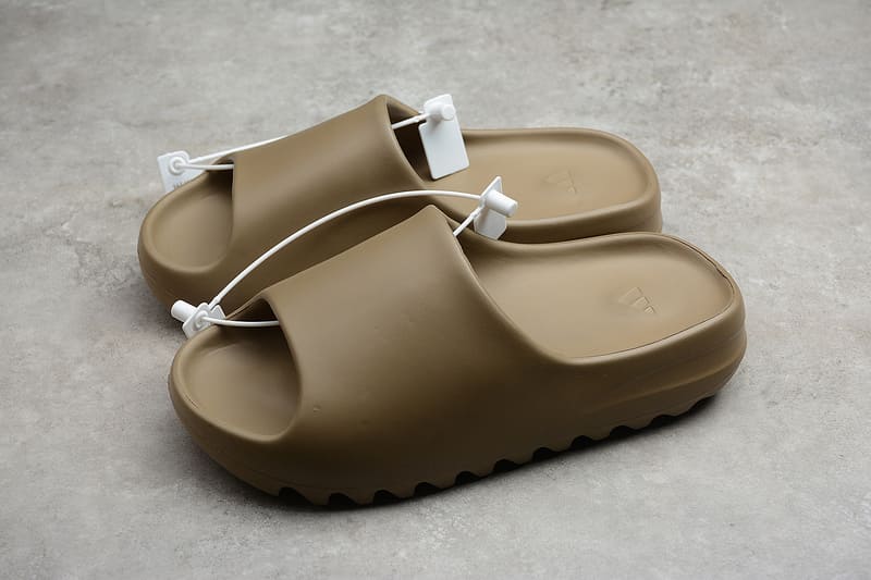 Adidas Yeezy Slide Earth Brown - HYPER LIST