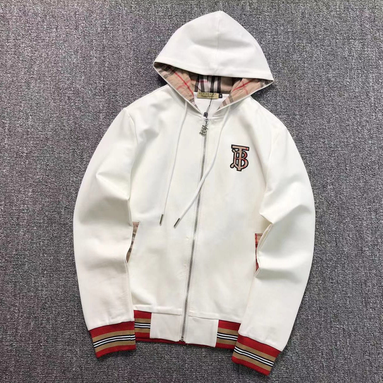 Burberry White Tracksuit - HYPER LIST