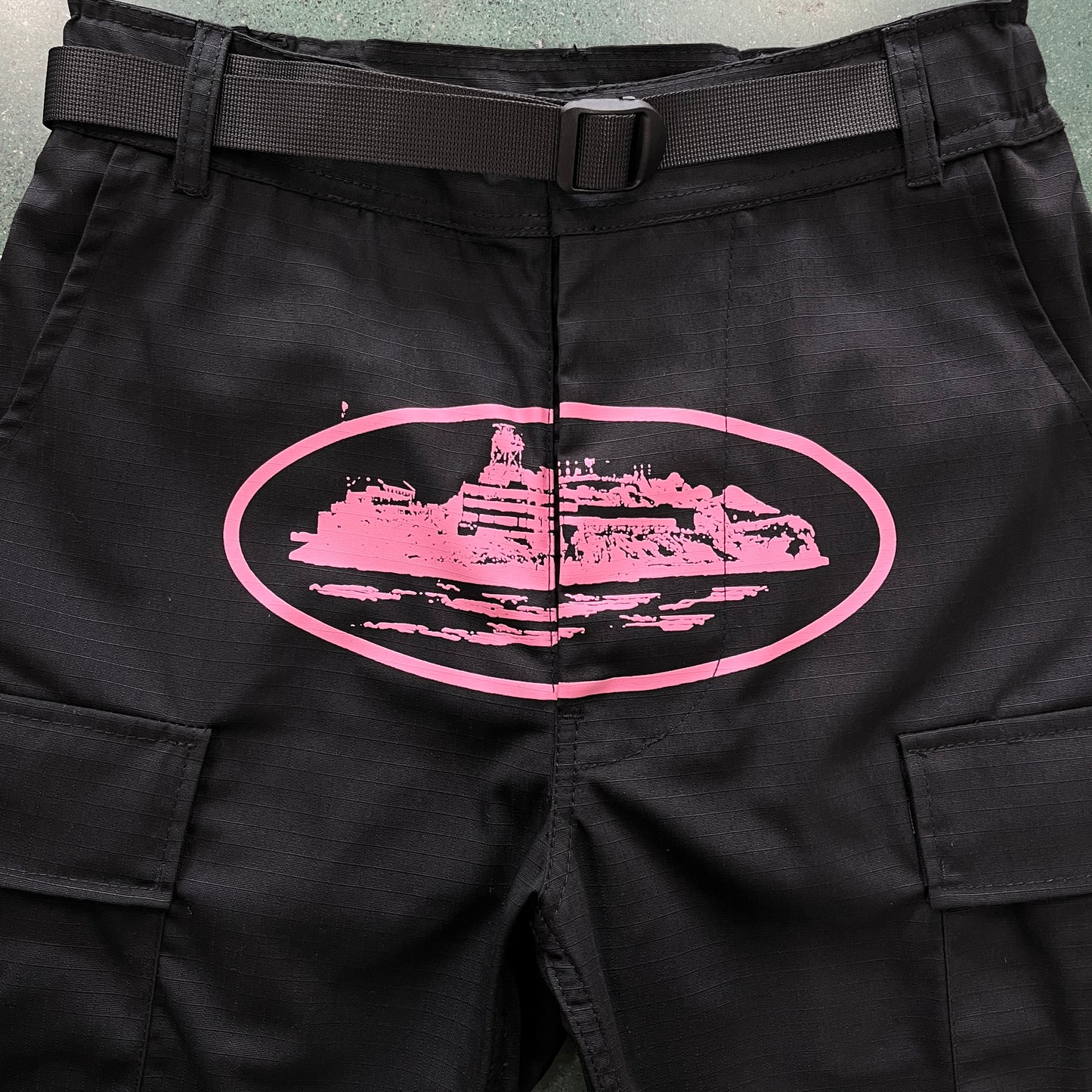 Calça Corteiz Alcatraz Pink - HYPER LIST