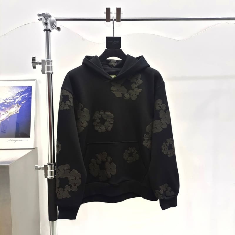 Moletom Denim Tears Cotton Wreath Black Monochrome - HYPER LIST