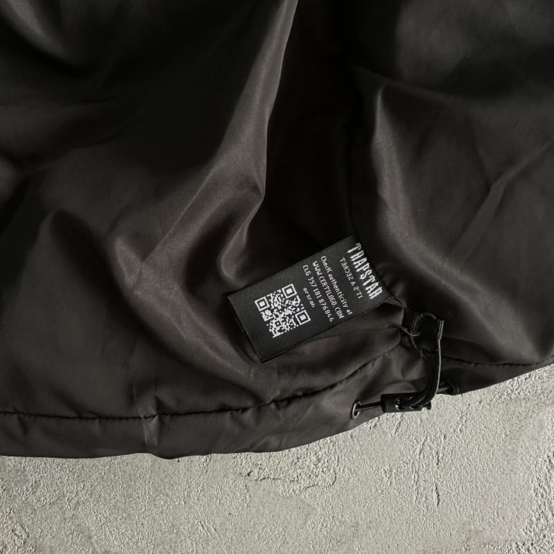 Jaqueta Trapstar Irongate Collar Puffer - HYPER LIST