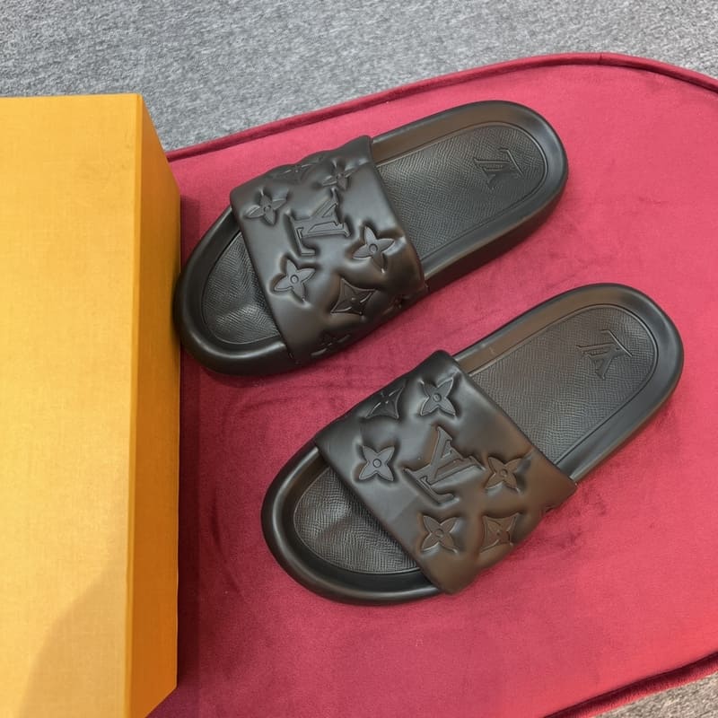 Slide Louis Vuitton Waterfront Preto - HYPER LIST