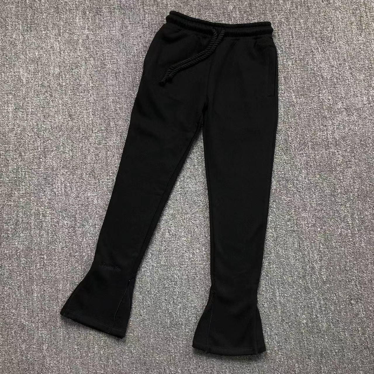 Syna World Black Tracksuit - HYPER LIST