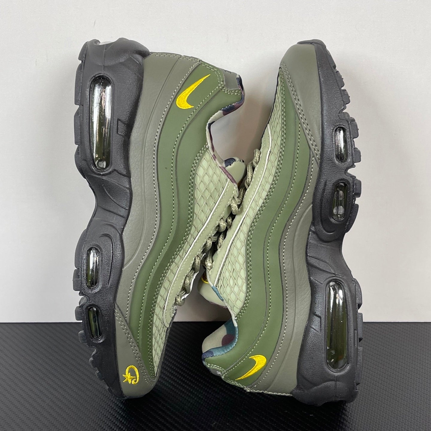 Nike X Corteiz Green - HYPER LIST