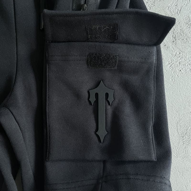 Conjunto Trapstar Irongate T Tech Zip Black - HYPER LIST