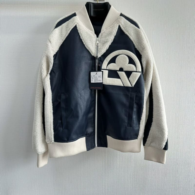 Jaqueta Louis Vuitton Leather Mix Teddy - HYPER LIST