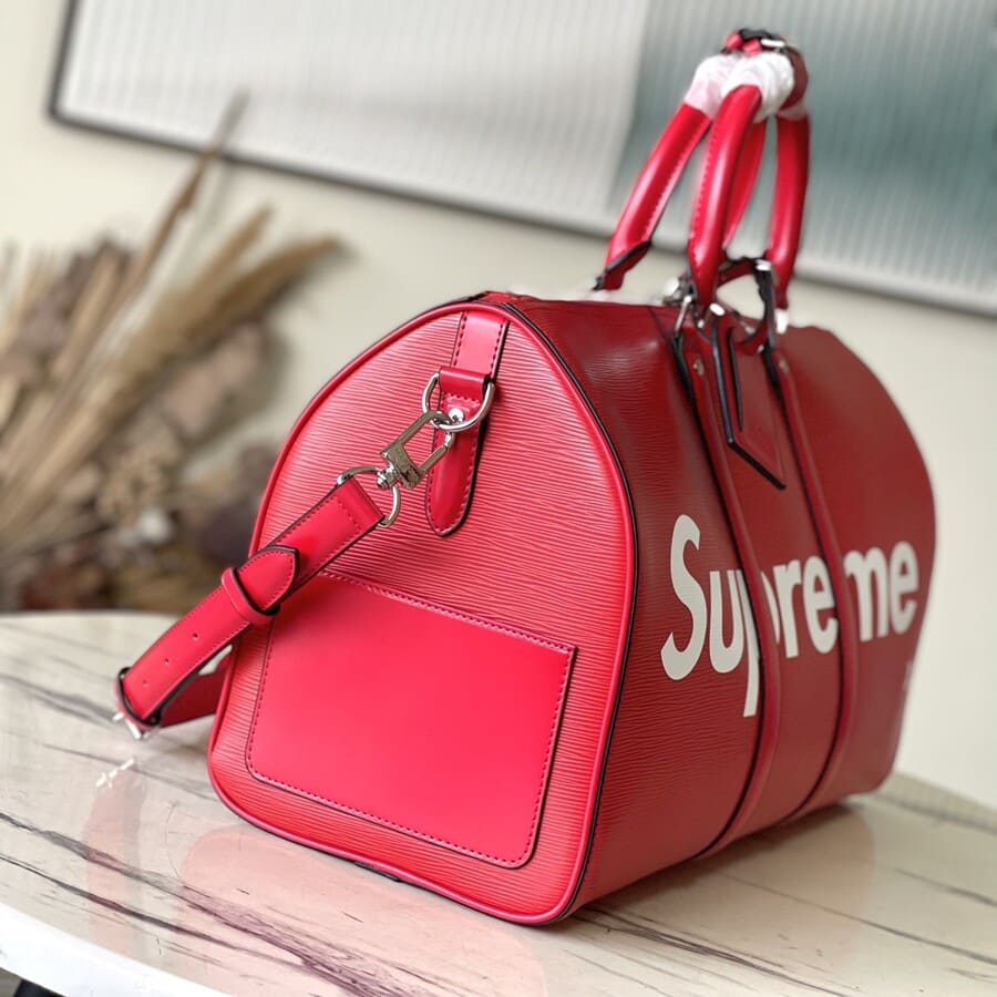 Bolsa Louis Vuitton x Supreme Keepall Bandouliere - HYPER LIST