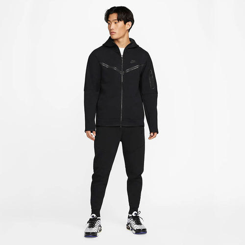 Conjunto Nike Tech Fleece Preto - HYPER LIST