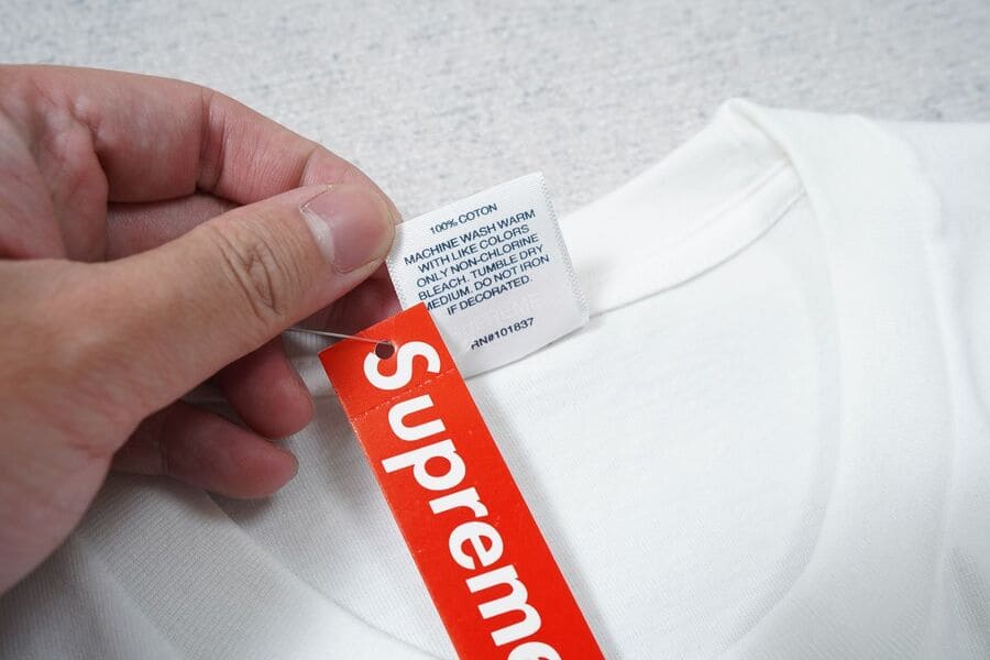 Camiseta Supreme “Play Dead” - HYPER LIST