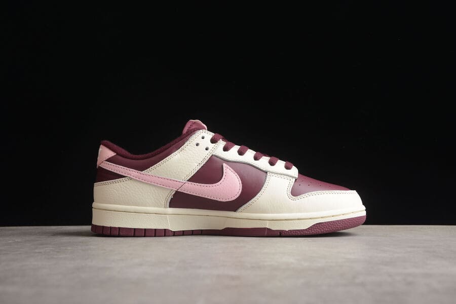 Nike Dunk Low Premium Valentine's Day - HYPER LIST