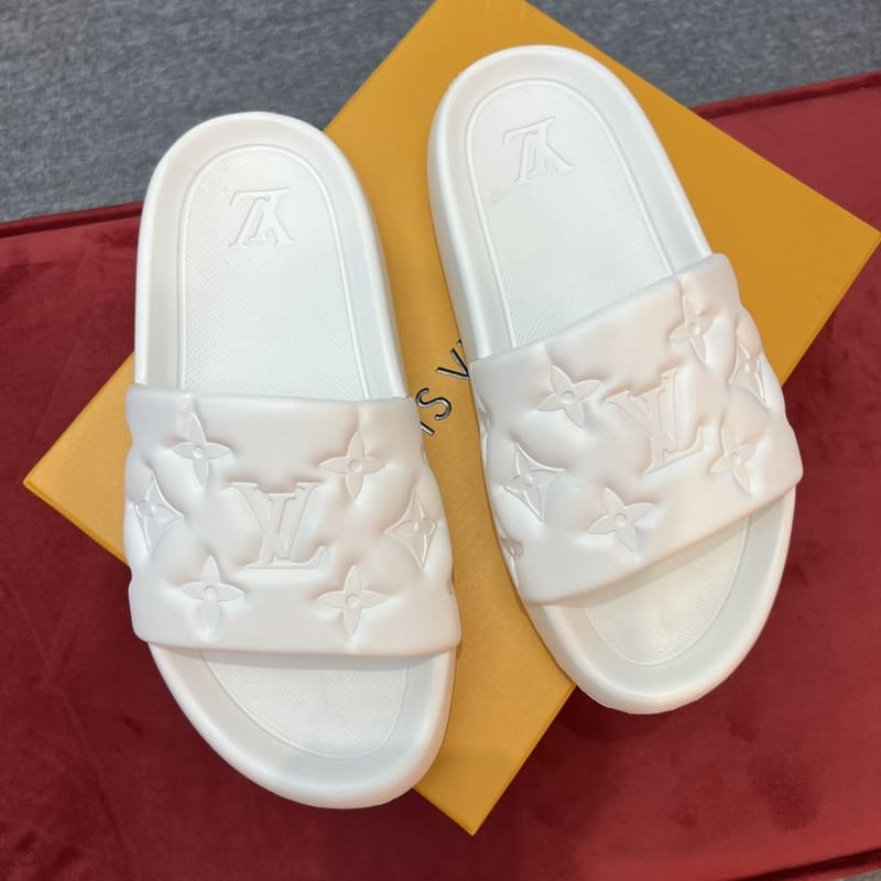 Slide Louis Vuitton Waterfront Branco - HYPER LIST