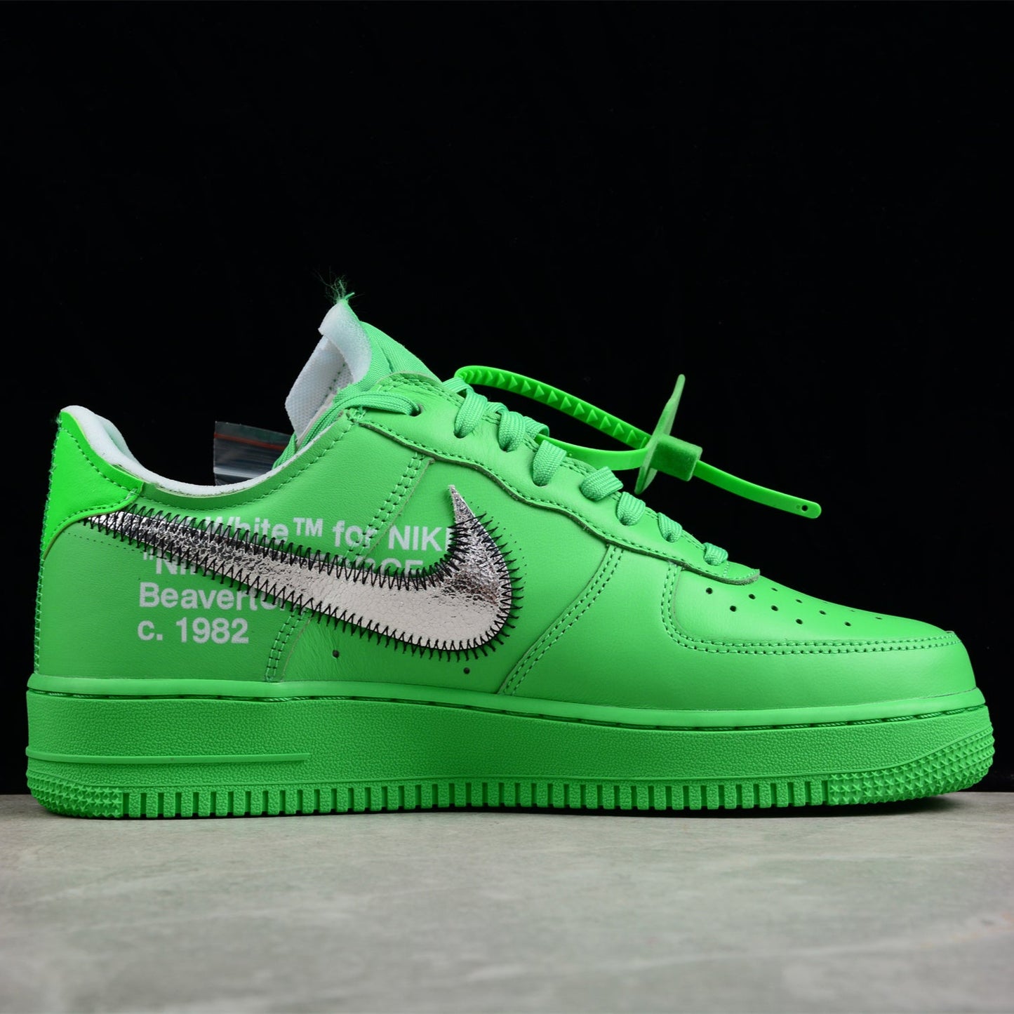 OFF-WHITE x Air Force Green