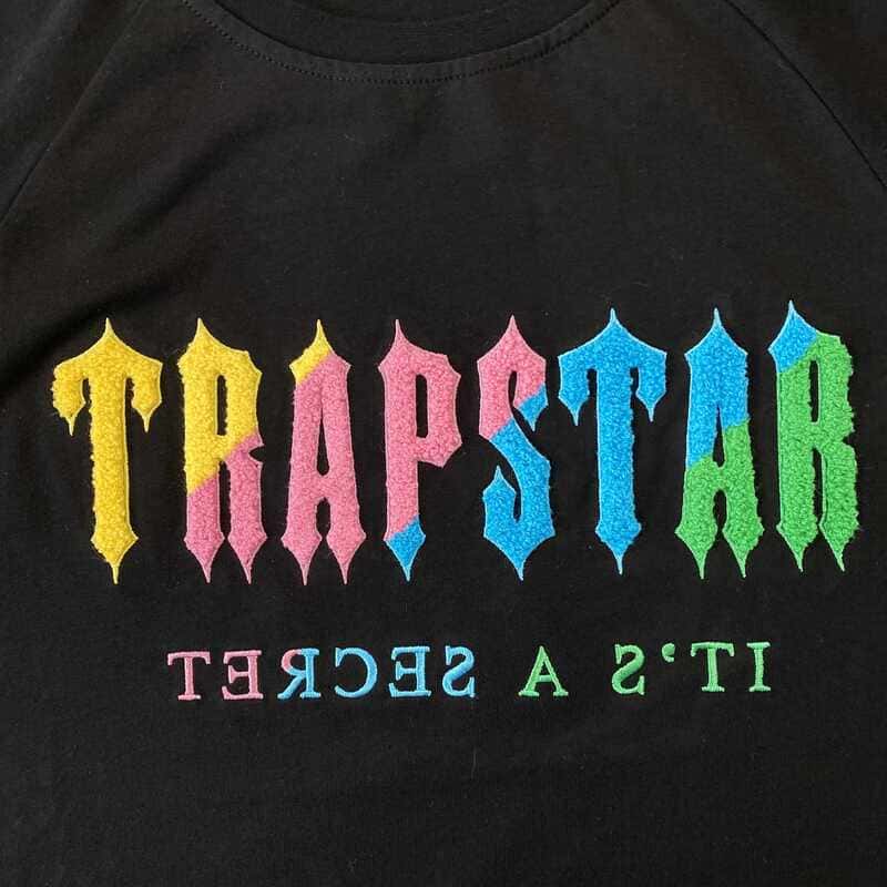 Camiseta Trapstar Chenille Decoded Candy - HYPER LIST