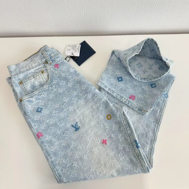 Calça Louis Vuitton by Tyler, the Creator Monogram Denim - HYPER LIST