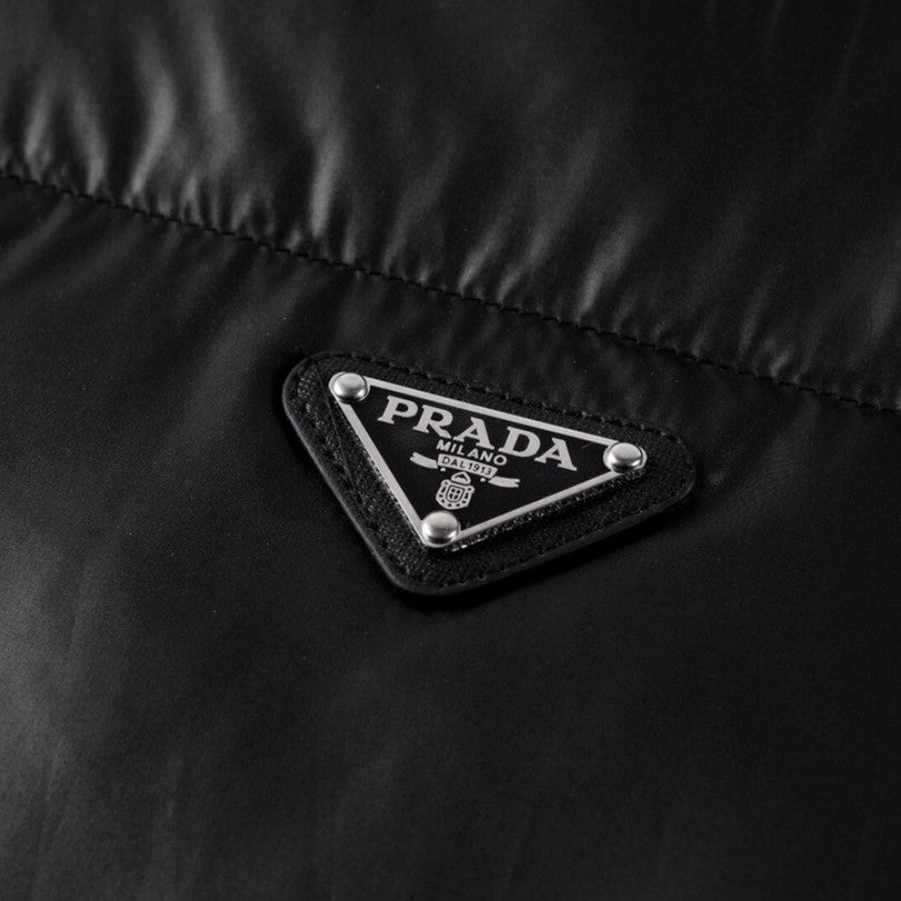 Jacket Puffer Prada Black and White PD048