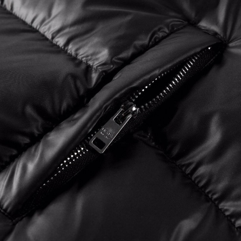 Jacket Puffer Prada Black and White PD048