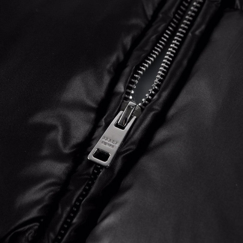 Jacket Puffer Prada Black and White PD048