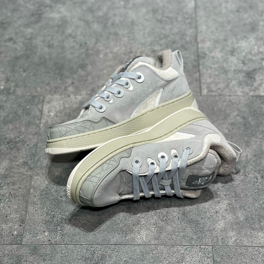 Dior B9S White - HYPER LIST