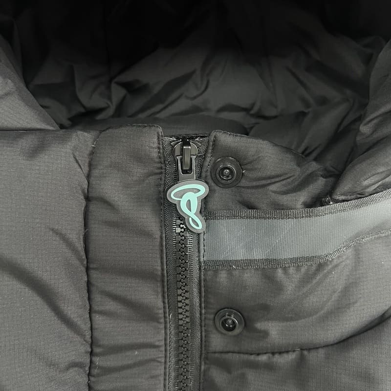 Jaqueta Puffer Synaworld Preto/Azul - HYPER LIST