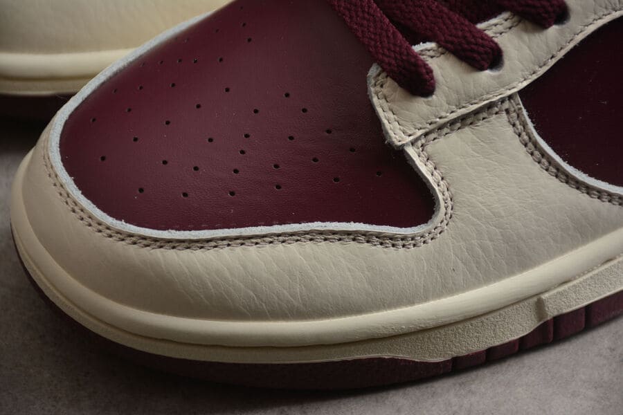 Nike Dunk Low Premium Valentine's Day - HYPER LIST