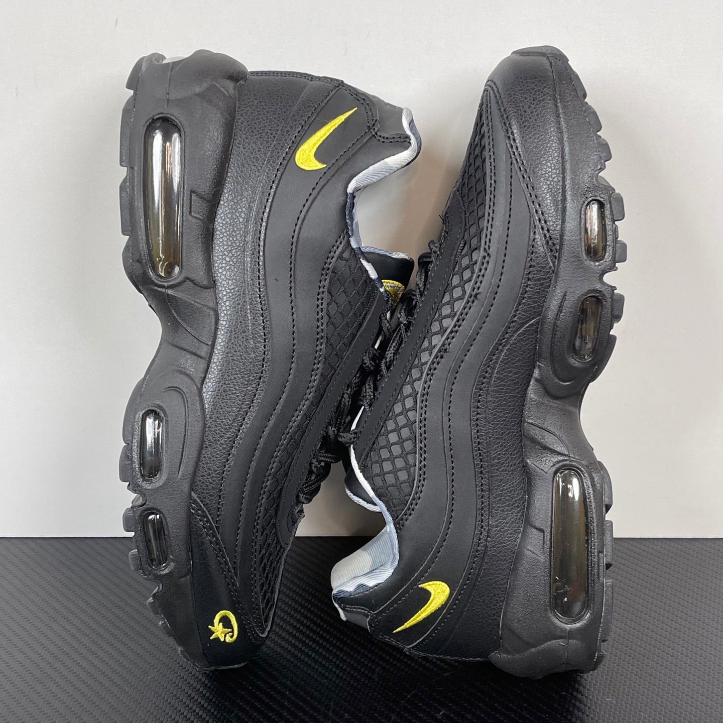 Nike X Corteiz Black - HYPER LIST