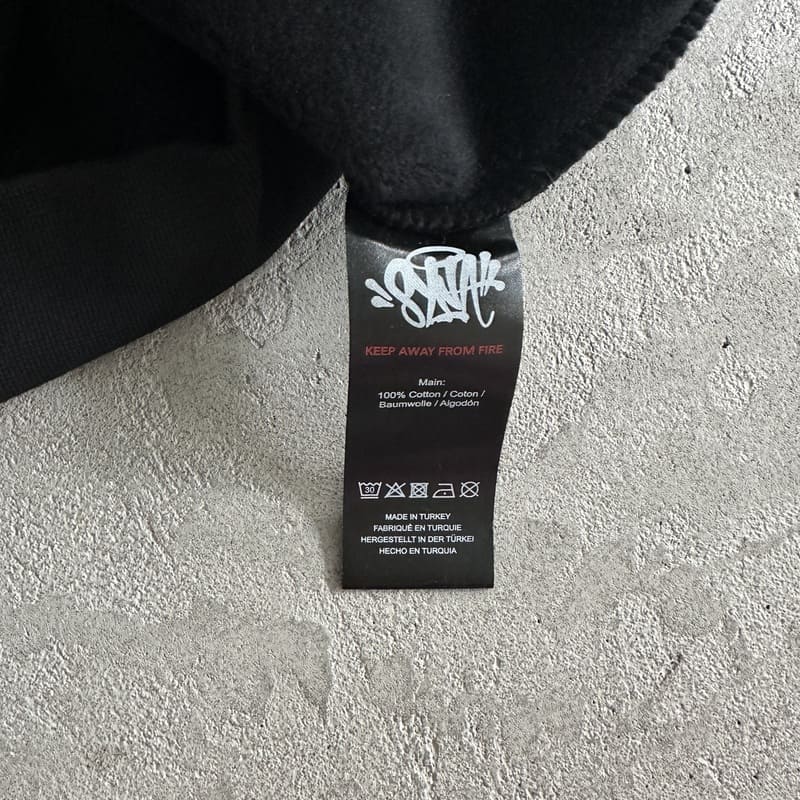 Conjunto Syna World College Logo Preto/Amarelo - HYPER LIST