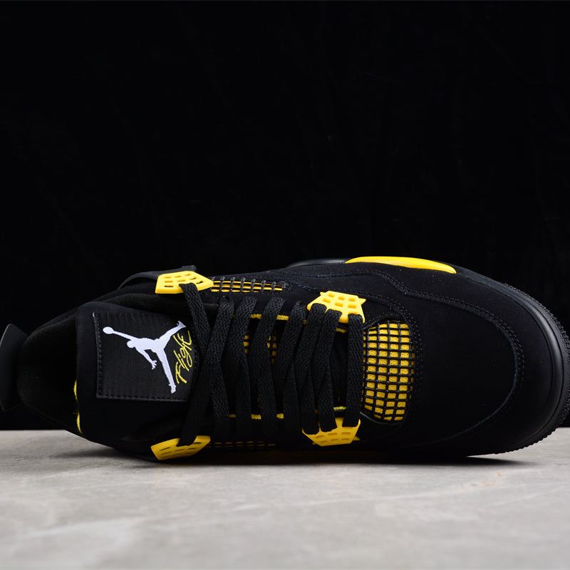 Air Jordan 4 Thunder