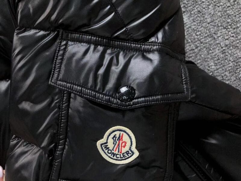 Jaqueta Moncler Maya Black - HYPER LIST