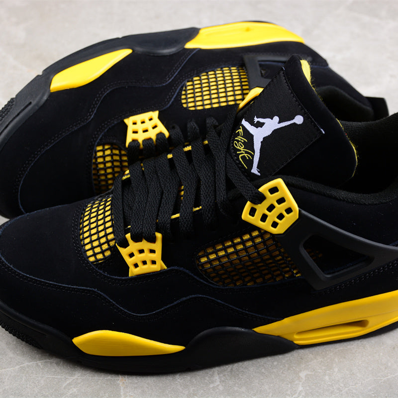 Air Jordan 4 Thunder