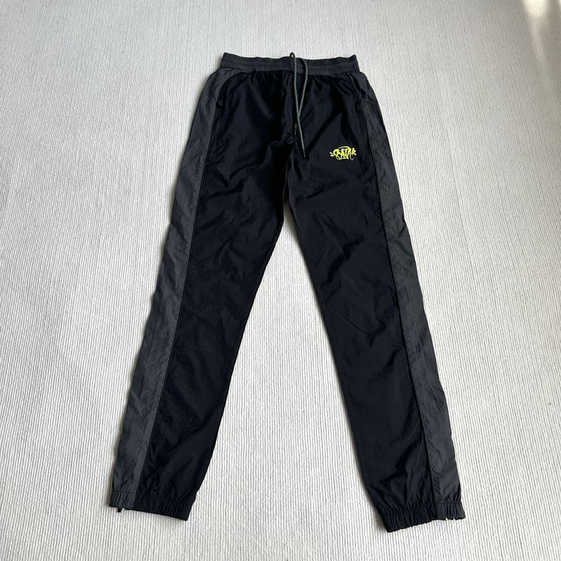 Conjunto Synaworld 'Syna Logo' Shell Preto/Cinza/Amarelo - HYPER LIST