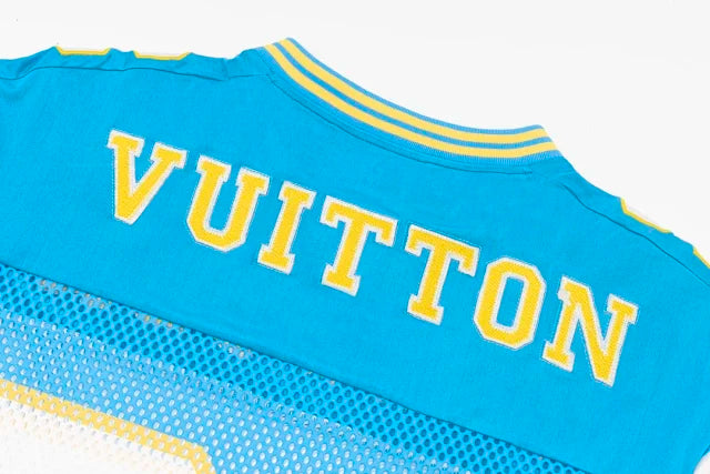 Camiseta Louis Vuitton Sporty with Patch - HYPER LIST