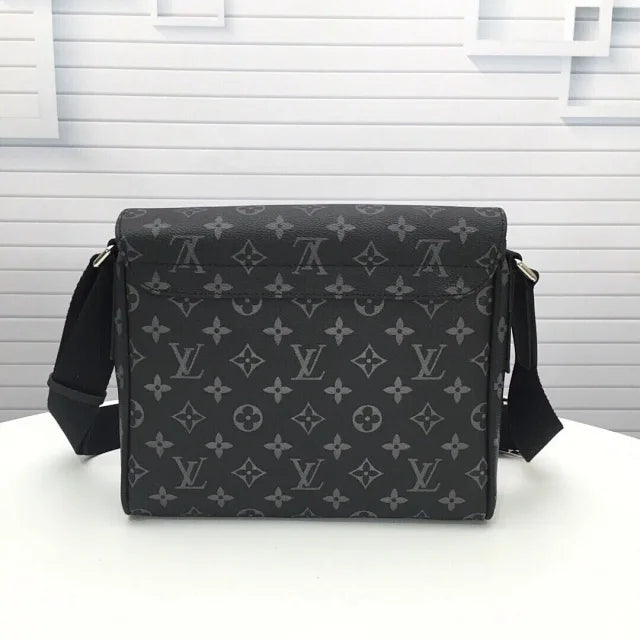 Louis Vuitton Bag Messenger District Monogram Eclipse - HYPER LIST