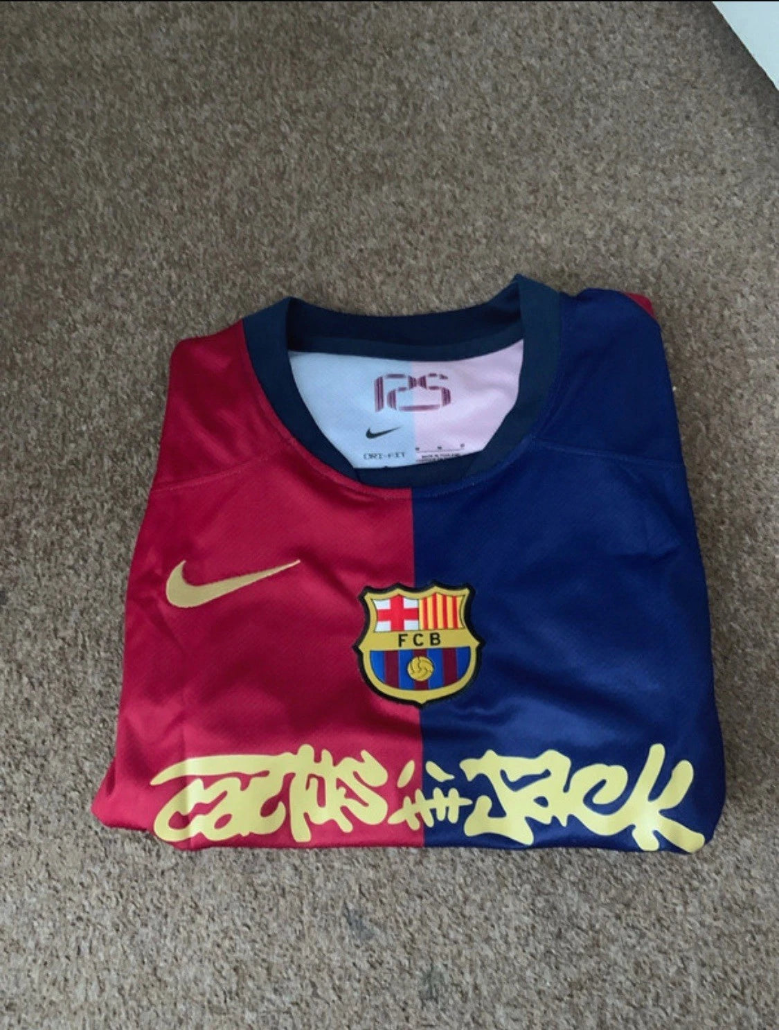 T-shirt Cactus jack x Barcelona