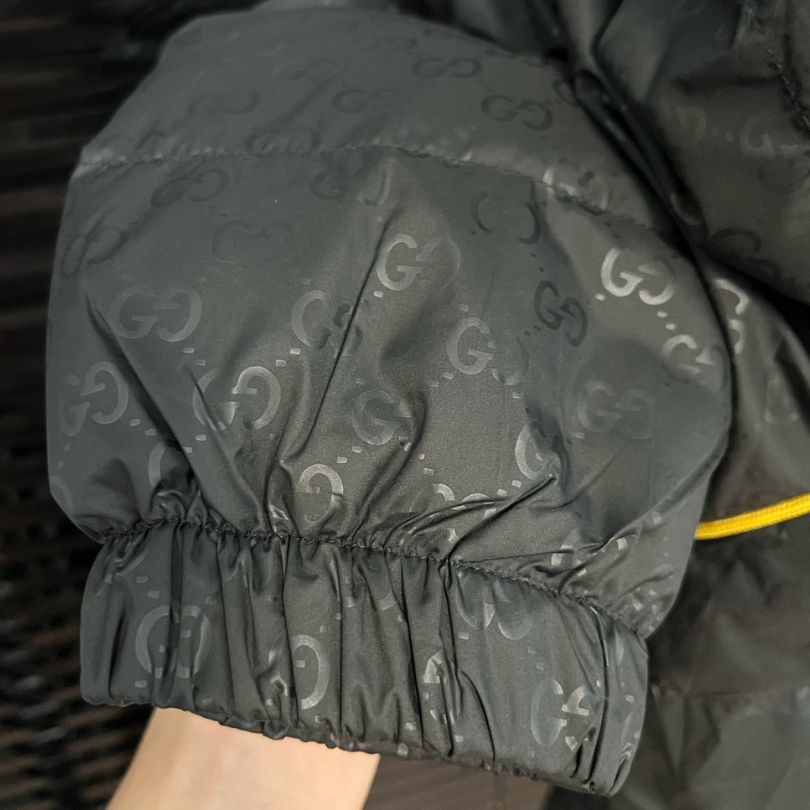 Jacket Puffer Gucci GG Monogram Hooded GC111