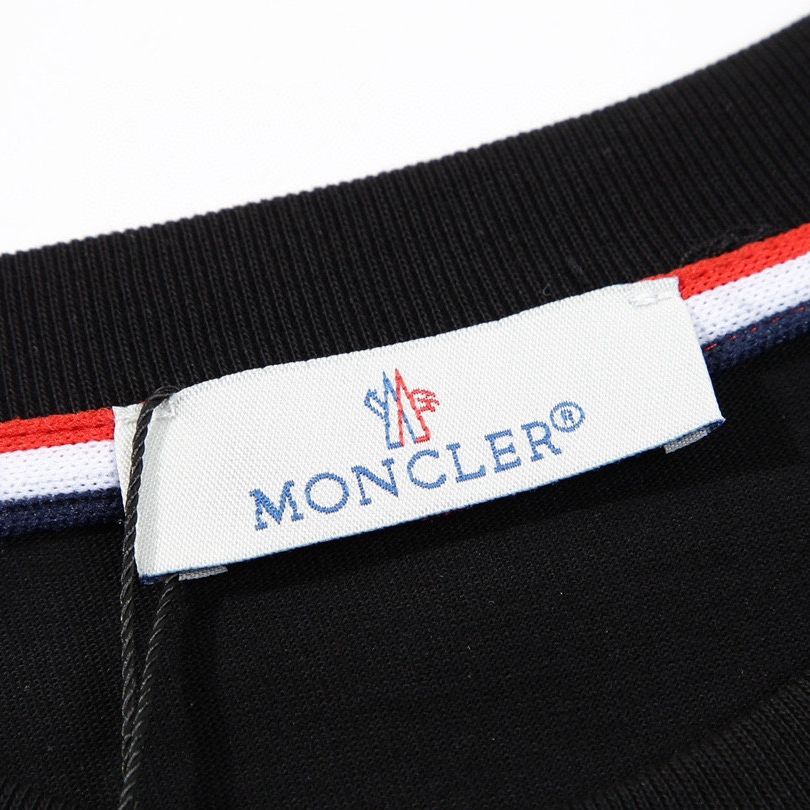 T-shirt Moncler Black Embroidered Logo Tee MCL005