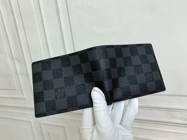 Carteira Louis Vuitton - HYPER LIST