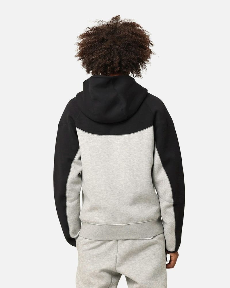 Conjunto Nike Tech Fleece Cinza/Preto 2023 (New Season) - HYPER LIST