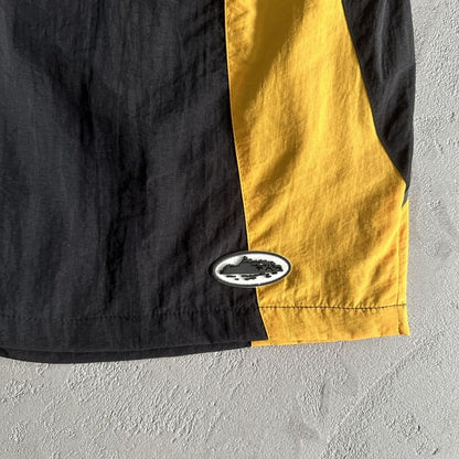 Shorts Corteiz Preto Amarelo - HYPER LIST