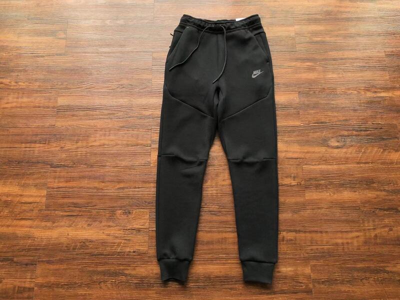 Calça Nike Tech Fleece Preta - HYPER LIST