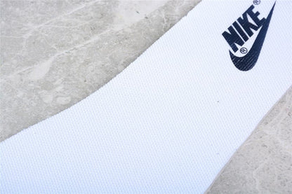 Nike Dunk SB Low Retro White Black - HYPER LIST