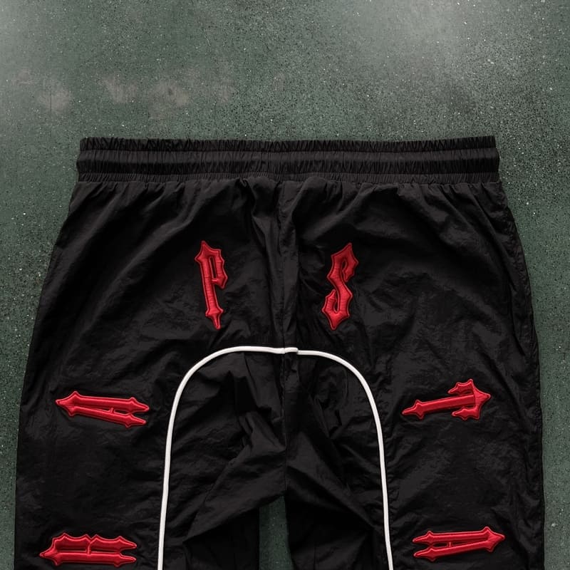 Conjuto Trapstar Irongate 2.0 Shellsuit red black - HYPER LIST