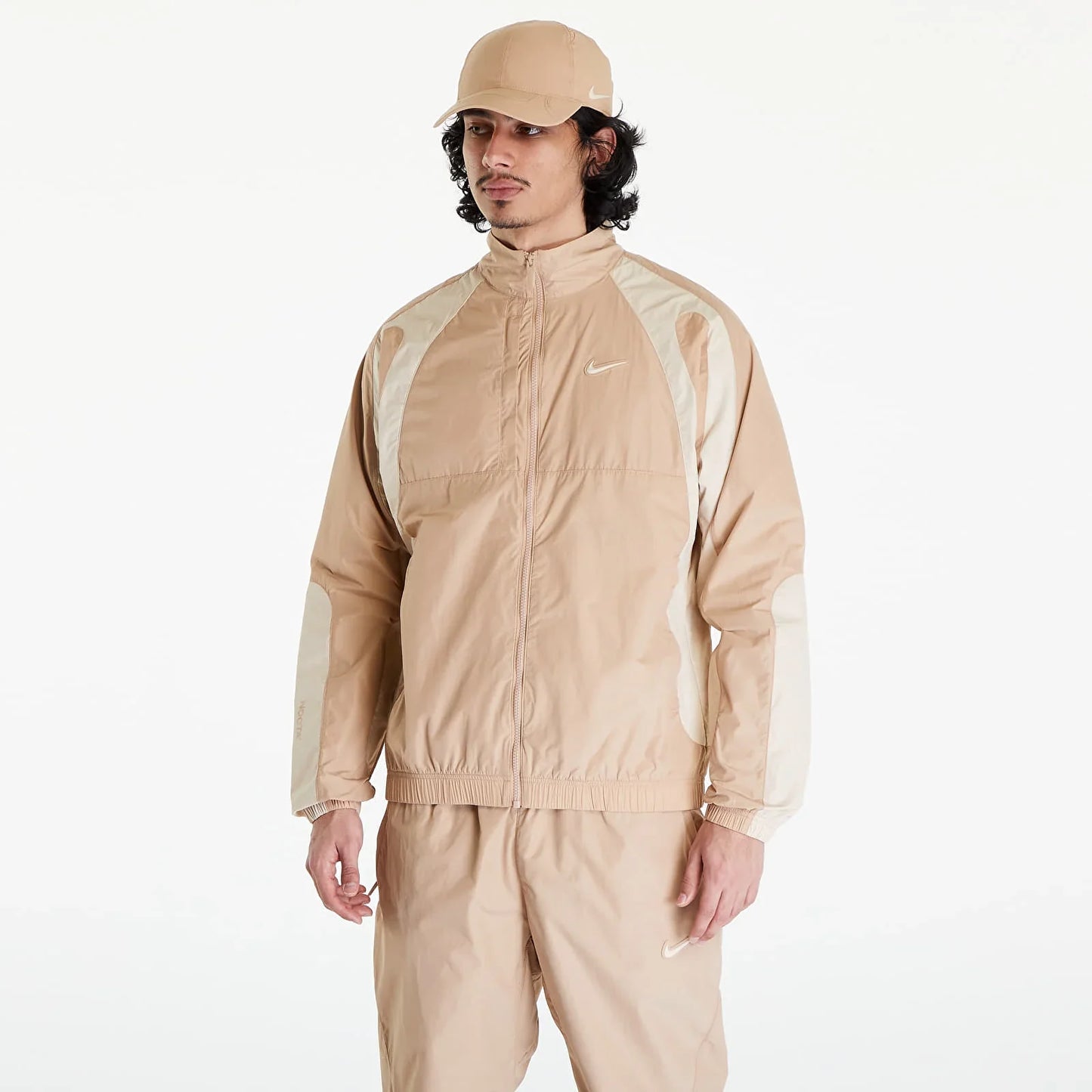 Conjunto Nike x NOCTA Woven Track Bege Areia/Marrom Claro - HYPER LIST