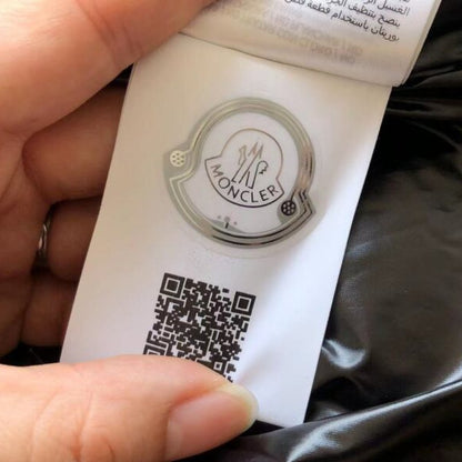 Jacket Moncler Montcla MCL057