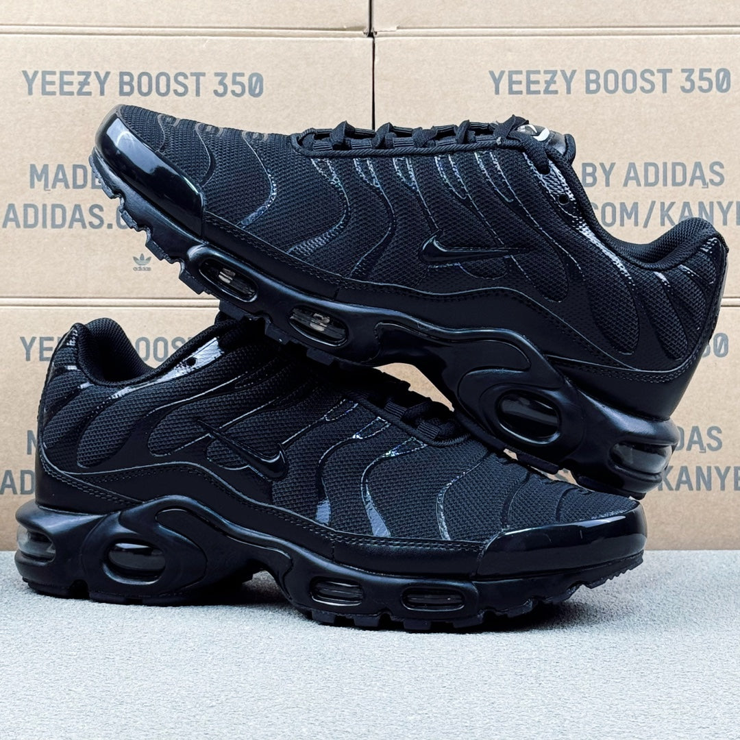 Nike TN PLUS Black