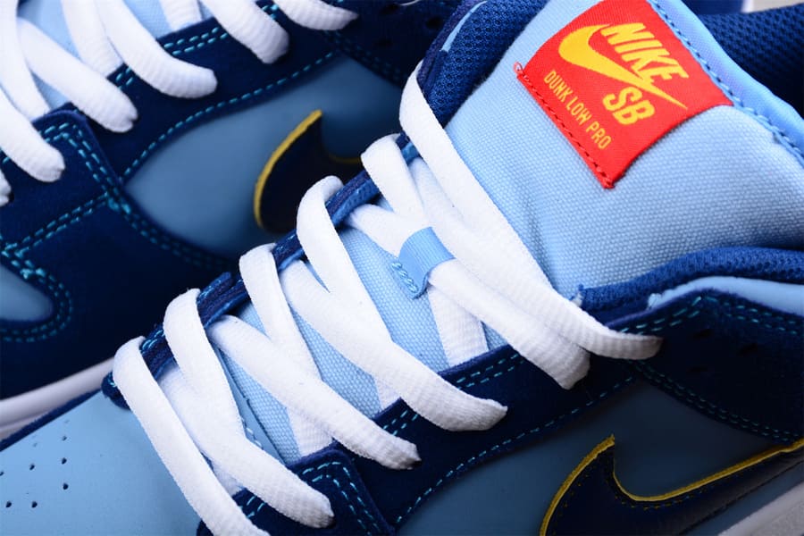 Nike SB Dunk Low The Predatory Bird - HYPER LIST