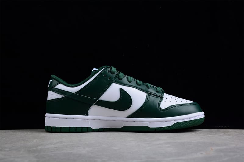 Nike Dunk Low Michigan State - HYPER LIST