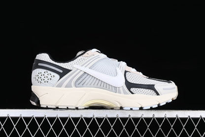 Nike Zoom Vomero 5 Supersonic - HYPER LIST