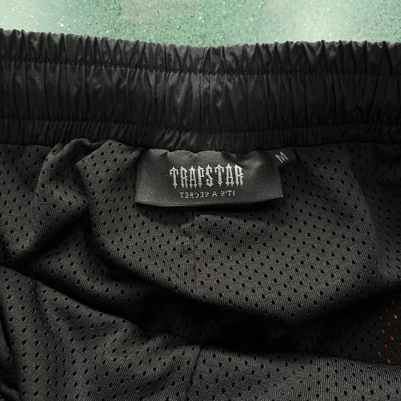 Conjuto Trapstar Irongate 2.0 Shellsuit red black - HYPER LIST