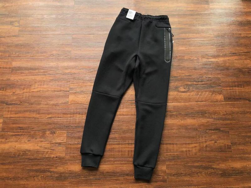 Calça Nike Tech Fleece Preta - HYPER LIST